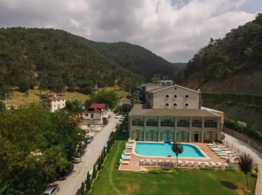 Sarot Thermal Park Hotel (Halal Hotel)