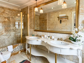 Отель Celal Sultan