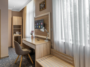 Metro City Hotel