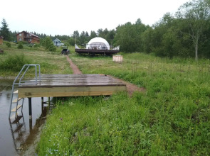 Частный дом на берегу Ладожского озера