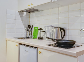 Апартаменты На Комендантском 28