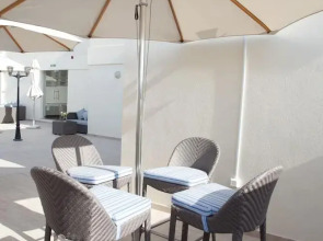 Отель Grand Excelsior Hotel Al Barsha