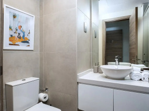 Апартаменты Welcome Home in Studio One Tower Студия