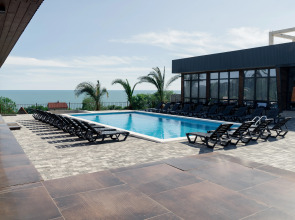 Отель Manresa Family Resort