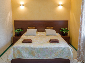 Апартаменты Dayker City Apartments на Декабристов 31