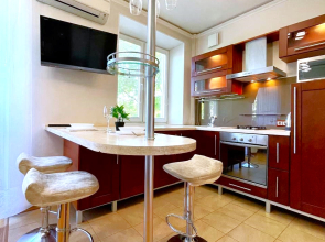 Квартира Уютная 2-х комнатная в 1 минуте от метро Академическая