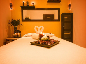 Отель Vintage Grand