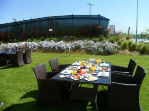 Отель Orty Airport Hotel