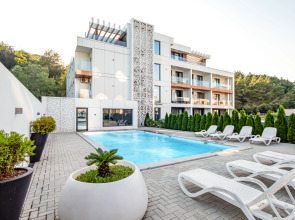 Апартаменты Семейные с бассейном и парковкой в жк Даймонд