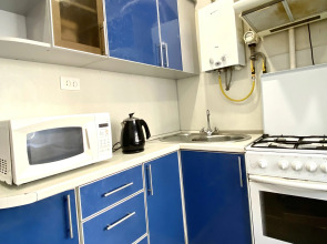 Апартаменты Уютная 2х-комнатная квартира в центре гоpода рядом с набережной