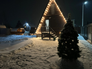 Na Beregu Reki S Sobstvennym Pirsom Guest house