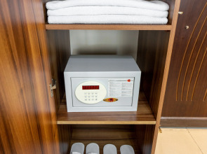 Pi Home & Apartments