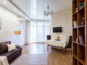 Prostornaya  V Tsentre Sochi Na Pervomayskoy Ulitse Flat