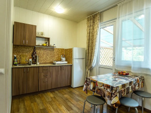 Гостевой дом Кленовая 7 в Сукко