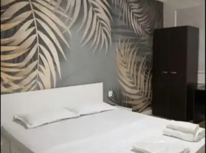 Riverside-Express Hotel