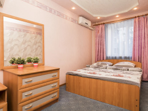 Апартаменты Gorkiy House на пл. Горького 80-2