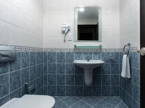 Pyramids Resorts, Charvak