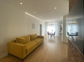 Апартаменты 3-комнатные HomeApart Туровского, 10