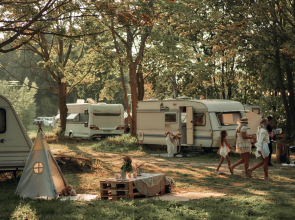 Кемпинг 1000 Звезд