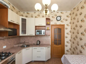 Квартира Типанова 16