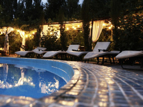 Отель Cross Resort