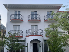 Mechta U Morya Living quarters