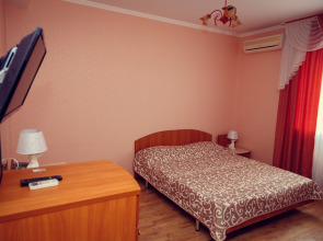 Отель София