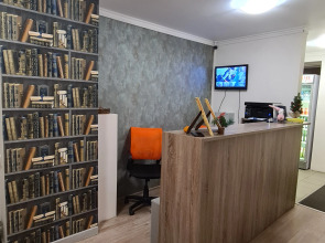 Отель Мажор