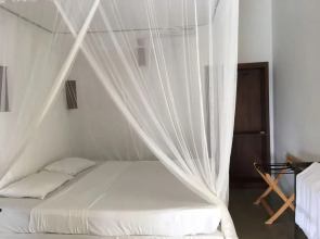 Отель Sun N Sea