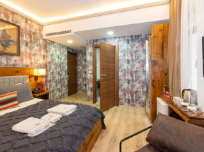 Отель Double DD