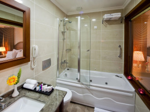 Отель GLK Premier The Home Suites & Spa