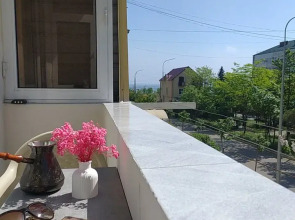 Квартира у набережной и пляжа Бриз