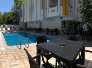 Отель Lavin Garden