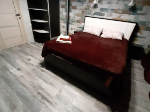 Трехкомнатная квартира в центре на Попцова