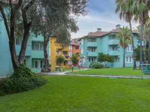 Armas Green Fugla Beach