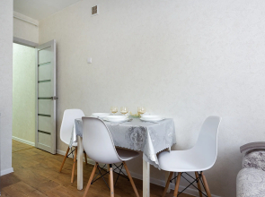 Апартаменты Жуковского 10