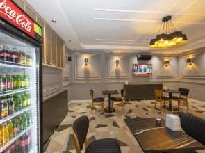 Отель Comfort Suites