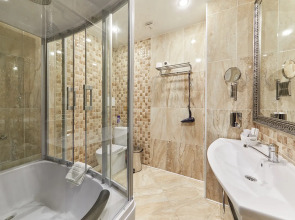 Отель ГРК Бристоль