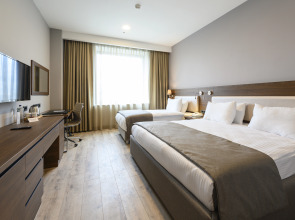 Отель La Quinta by Wyndham Istanbul Gunesli