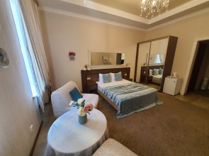 Мини-отель «Счастье» на Рубинштейна, 26