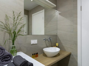 Апарт-отель W Suites