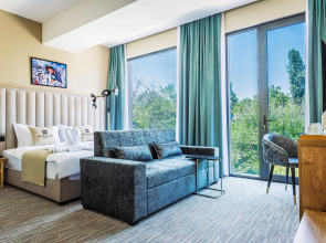 Отель River Inn