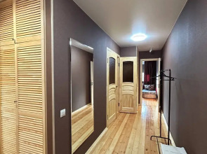 Квартира Уютная трехкомнатная на сутки у метро Могилевская, ООО Все рядом