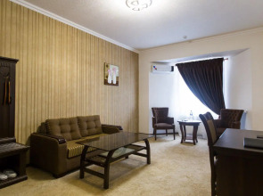 Отель Alexander