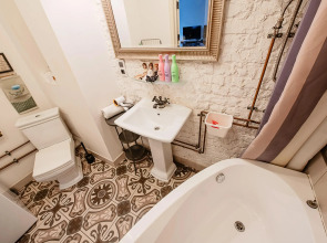 Апартаменты Студия с отдельной спальней в районе вокзала