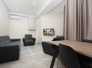 On Saryan Str. 26/3-7 Apartments