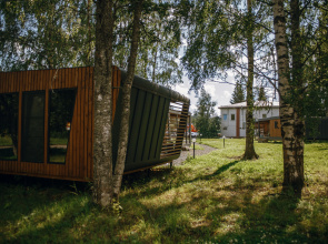 Отель Карлен
