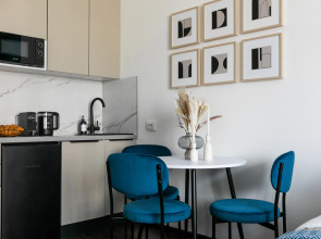 Апартаменты MyhomeYourhome на Фарфоровской Д7 к1