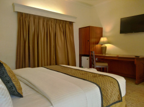 Dayal Lodge - A Boutique Hotel