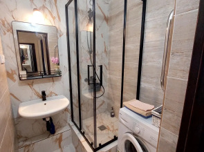 Апартаменты Квартира в центре рядом с набережной и канатной дорогой